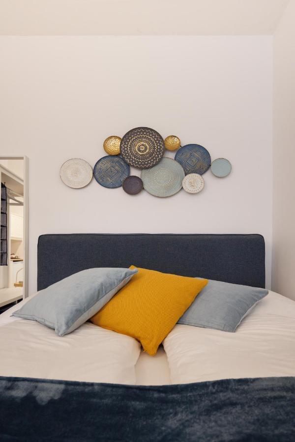 Cozy Market-Square Retreat Located In The Heart Of The 10Th District Виена Екстериор снимка