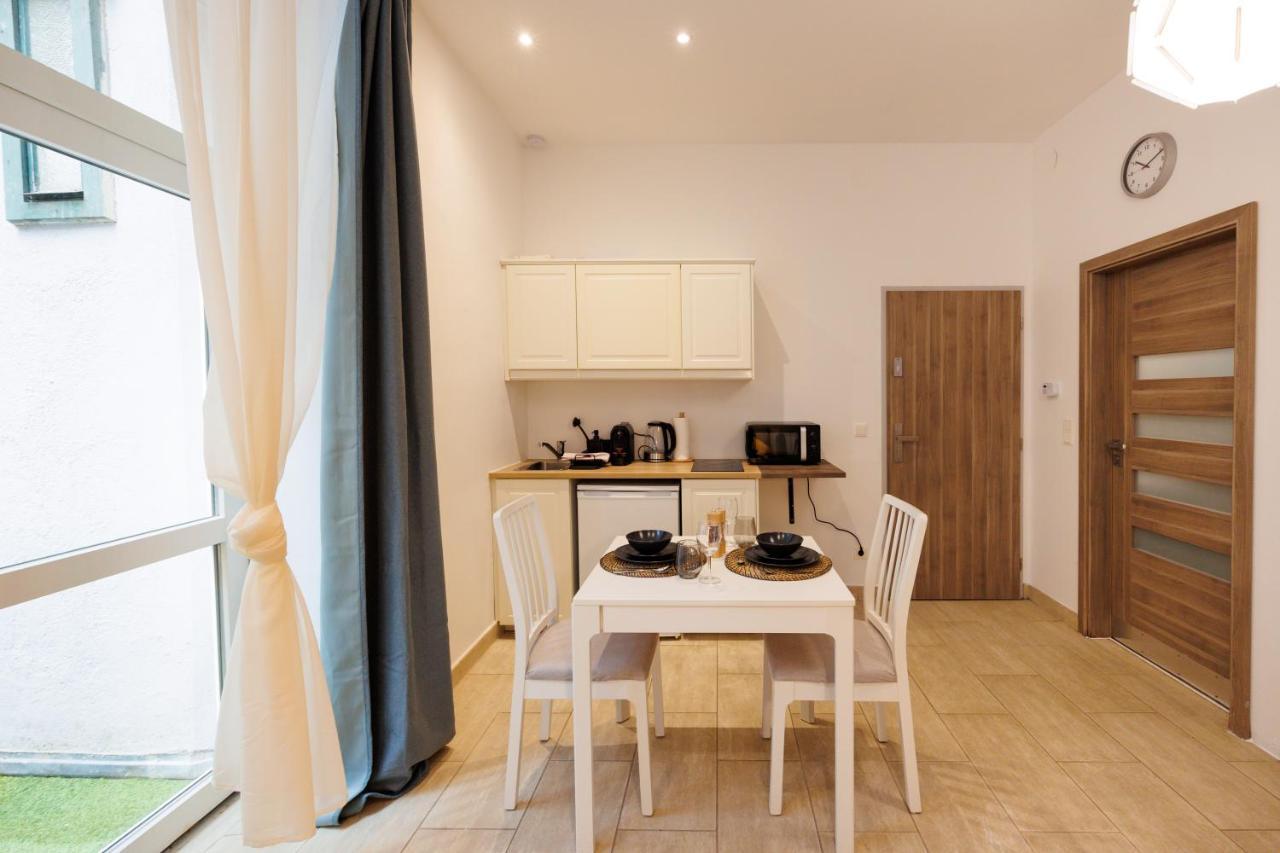 Cozy Market-Square Retreat Located In The Heart Of The 10Th District Виена Екстериор снимка
